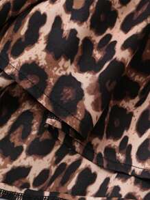 Sweetra Vestido de verano de mujer con cuello de halter y estampado de leopardo sexy, vestido mini con espalda descubierta, fruncido, de capas escalonadas sin mangas, ajuste regular, con estampado multicolor en toda la prenda, patrón texturizado de estampado de leopardo, tipo línea A, para primavera/otoño, atuendos de fiesta/discoteca