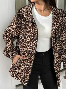 SHEIN EZwear Veste à capuche ample à col montant imprimé léopard pour l'automne/hiver, décontractée et extérieure. Veste décontractée pour femmes avec cordon de serrage, poches, fermeture éclair, épaules tombantes et imprimé tout-sur-brun, imprimé léopard, motif texturé, pour le printemps/l'automne, pour un port casual quotidien