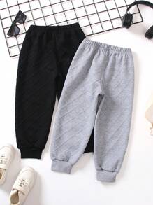 SHEIN 2 stuks Young Boy Diamond Textured Fabric Waistband Accent Design Pants Set. Casual Styling, Elastische Tailleband Voor Gemakkelijk Dragen, Goed Gemaakte Elastische Manchetten, Geschikt Voor Jongens Van 4-7 Om Te Combineren Met Tops/Jassen In De Lente, Herfst En Winter. Ideaal Voor Zelfverzekerde, Comfortabele Uitjes In Meerdere Seizoenen.