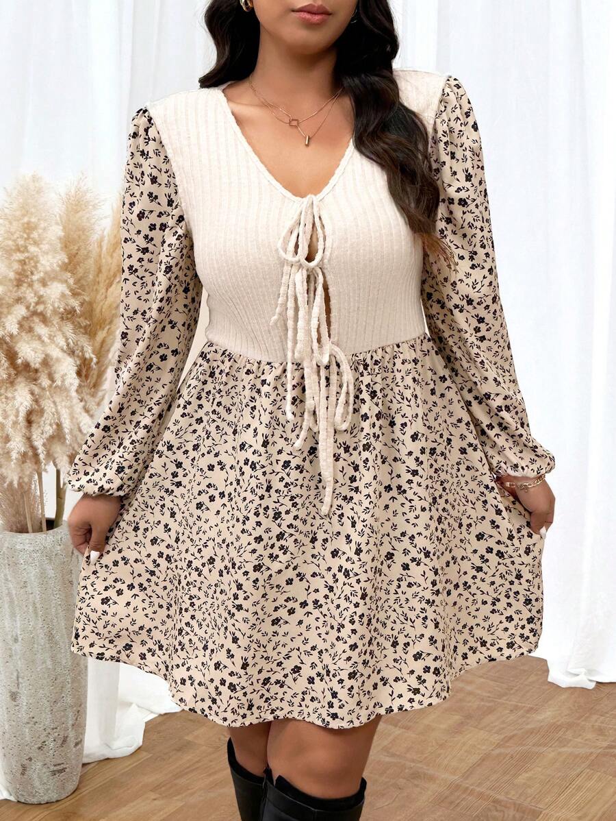 SHEIN Frenchy Plus Size Thường ngày có dây buộc có gân chắp vá Mini Ditsy Hoa eo chữ A - Màu be - Xem 1