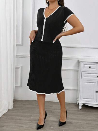 SHEIN Privé Plus Size Women Knitted Set, Black Contrast Color French Fishtail Skirt And Short Sleeve Blouse