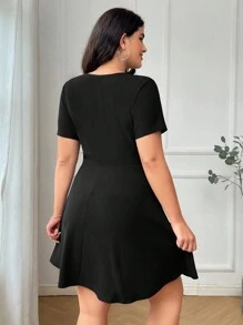 SHEIN EZwear Vestido negro casual de mujer talla grande, verano