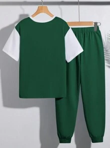 SHEIN Leap Crew 2pcs Tween Boy Loose Fit Graphic Print Crew Neck Tee And Pants Set - Dark Green - View 2