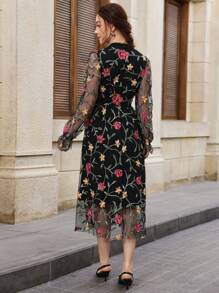 Aveloria Rosie Elegant French Tulle Embroidered Long Sleeve Dress - Black - View 5