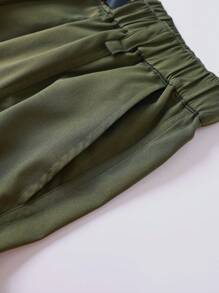 Manfinity Hypemode Men's Elastic Waist Zipper Pocket Loose Casual Cargo Shorts - Army Green - View 4