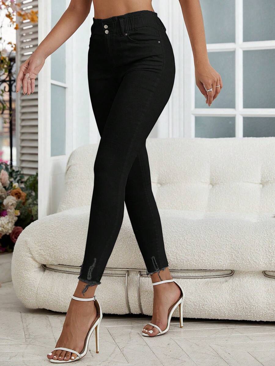 EMERY ROSE Women's Pocket Decor Frayed Hem Skinny Casual Jeans Pants - Black - View 1