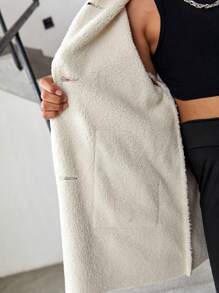 SHEIN Felpa con cappuccio oversize reversibile in pelliccia sintetica tinta unita per ragazze preadolescenti - Cammello - Visualizzare 8