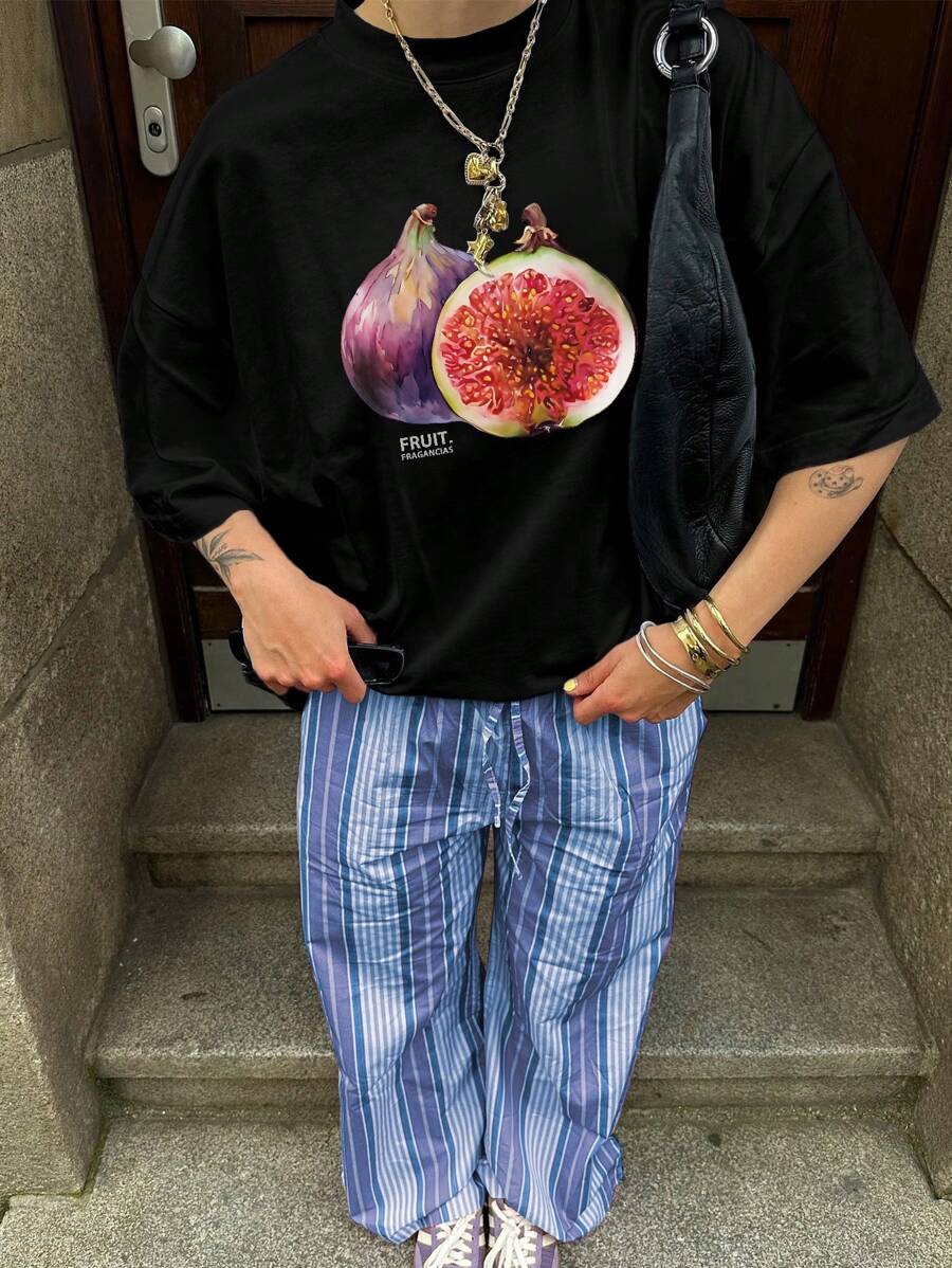 INAWLY Damen lässiges luftiges T-Shirt mit Buchstaben- und Obst-Muster, rundem Ausschnitt und Dropped Shoulder, Kurzarm Sommer Grafikshirt, Lehrerin Kleidung Grafikshirts Damenblusen - Schwarz - Übersicht 1