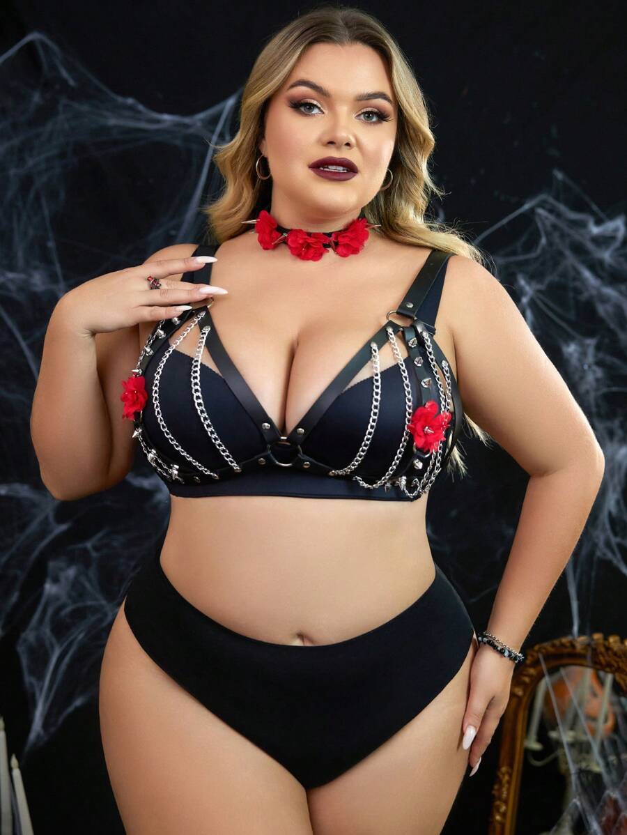 2pcs Plus Size Halloween Chain Link & 3D Floral Bold Avant-Garde Leather Decor Lingerie Set - Black - View 1