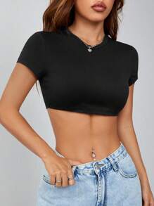 SHEIN PETITE 休闲简约纯色圆领短款修身女式 T 恤，黑色短款上衣 - 黑色 - 查看 5
