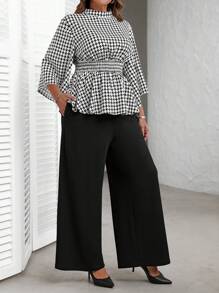 EMERY ROSE 大码千鸟格印花领荷叶边下摆上衣和纯色口袋设计裤子优雅 2 件套 - 彩色 - 查看 2