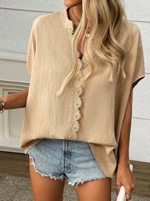 SHEIN LUNE Blusa de verano de mujer con mangas de murciélago con encaje de contraste a rayas, nueva ola 2024