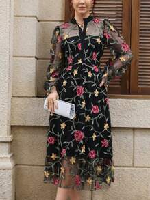 Aveloria Rosie Elegant French Tulle Embroidered Long Sleeve Dress - Black - View 2