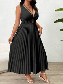 SHEIN Clasi 大码夏季休闲纯色褶皱无袖连衣裙长款女装 - 黑色 - 查看 5