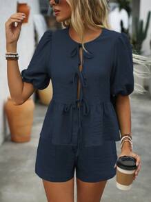 SHEIN LUNE Conjunto de parte superior plisada de cuello redondo con cordón y manga corta y pantalones cortos casuales para mujer
