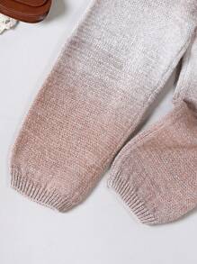 This Set Of Natural Earth-Toned Gradient Chiffon Camisole And Wide-Leg Pants For Little Girls Showcases A Style That Blends Elegance And Fashion. The Gradient Earth-Toned Color Scheme Adds Depth And A Fashionable Touch, Exuding A And Composed Demeanor. The Chiffon Camisole Is Lightweight, Soft, And Breathable, Suitable For Spring And Summer Wear. The Wide-Leg Pants Are Stylish And Comfortable, Creating A Yet Cozy Look That Allows Girls To Express Confidence And Grace. The Overall Simple And Elegant Coordinated Outfit Is Suitable For Both Casual Everyday Wear And Formal Occasions. This Set Not Only Exhibits The Fashionable Taste Of Little Girls, But Also Emanates The Refined Charm Of The Gentle Earth-Toned Gradient Color Palette. Whether For Casual Or Formal Settings, This Earth-Toned Gradient Chiffon Camisole And Wide-Leg Pants Set Allows Little Girls To Radiate An Elegant And Alluring Appeal. - Grey - View 6