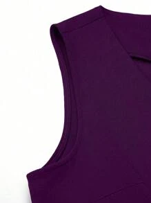 SHEIN Clasi بلايزر أنيق وجذاب بياقة عميقة على شكل حرف V وأزرار بدون أكمام وذيل مكرمل للمقاسات الكبيرة