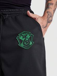 ROMWE MEN Harry Potter | ROMWE Quần short nam 2 trong 1 có dây rút ở eo có huy hiệu hình con rắn và họa tiết Argyle, trường học - Nhiều màu - Xem 6
