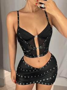 SHEIN ICON 外出上衣 Y2k 狂欢节服装 女士细肩带露背性感铆钉系带交叉后背装饰网眼撞色金属环吊带背心 - 黑色 - 查看 2