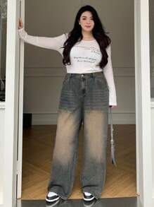 Dazy Plus Plus Size Distressed Wash Wide-Leg Straight Street-Style Boyfriend Jeans,Baggy Jeans - Light Wash - View 6