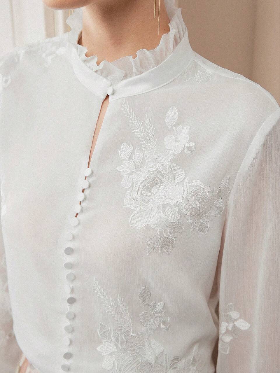 FRILL KEYHOLE NECK FLOUNCE SLEEVE EMBROIDERY FLORAL PATTERN BLOUSE