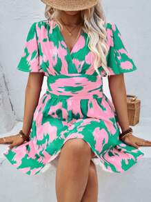 Franclia Robe mini décontractée à col en V à volants à manches courtes et tie-dye pour femme grande taille, idéale pour les vacances