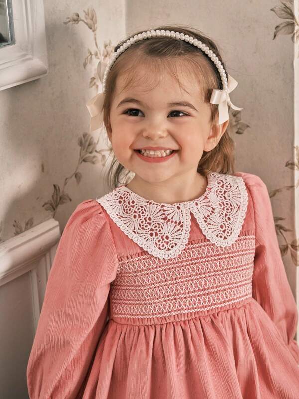 SHEIN Baby Girl Vintage Floral Embroidered Collar Long Sleeve Corduroy Dress For Autumn Winter