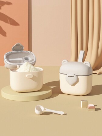 1pc Portable Baby Formula Dispenser & Snacks Storage Container, Cute Cartoon Bear Design