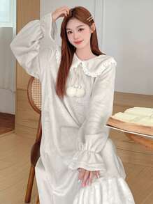 DAZY 加厚法兰绒蕾丝翻领甜美睡裙，蓬松保暖，适合秋冬季节，舒适温暖，宽松睡衣 - 米色 - 查看 9