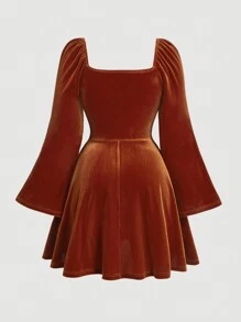 SHEIN MOD Vestido de terciopelo con cuello cuadrado vintage marrón, volantes y plisados, y mangas acampanadas para talla grande