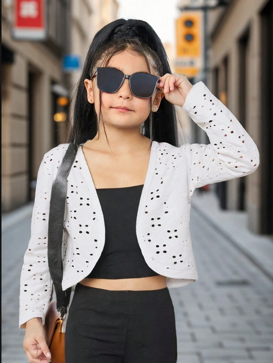 年輕女孩針織空心實色長袖短款開襟衫 - 白色 - 查看 1