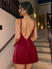 Allurite 女士露背性感深 V 吊带 A 字裙酒红色迷你短款女装 - 酒紅色 - 查看 4
