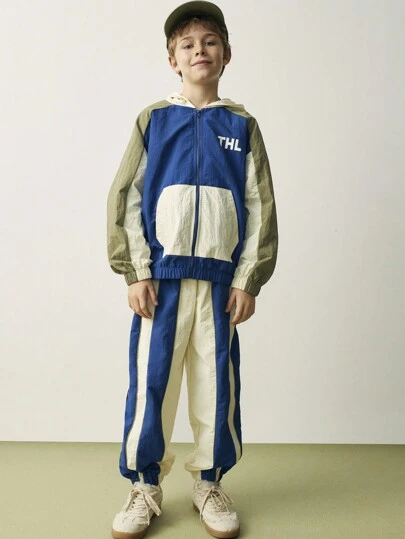 SHEIN Tween 男童拼色编织运动户外休闲慢跑裤，蓝色和米色，学院风秋冬季款