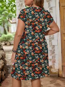 EMERY ROSE 休闲简约全身花卉印花加大码宽松圆领短袖迷你连衣裙，适合夏季