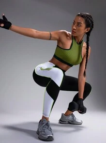 Easithlete Women's Crew Neck Racerback Fitted Athletic Sports Bra - Army Green - View 3