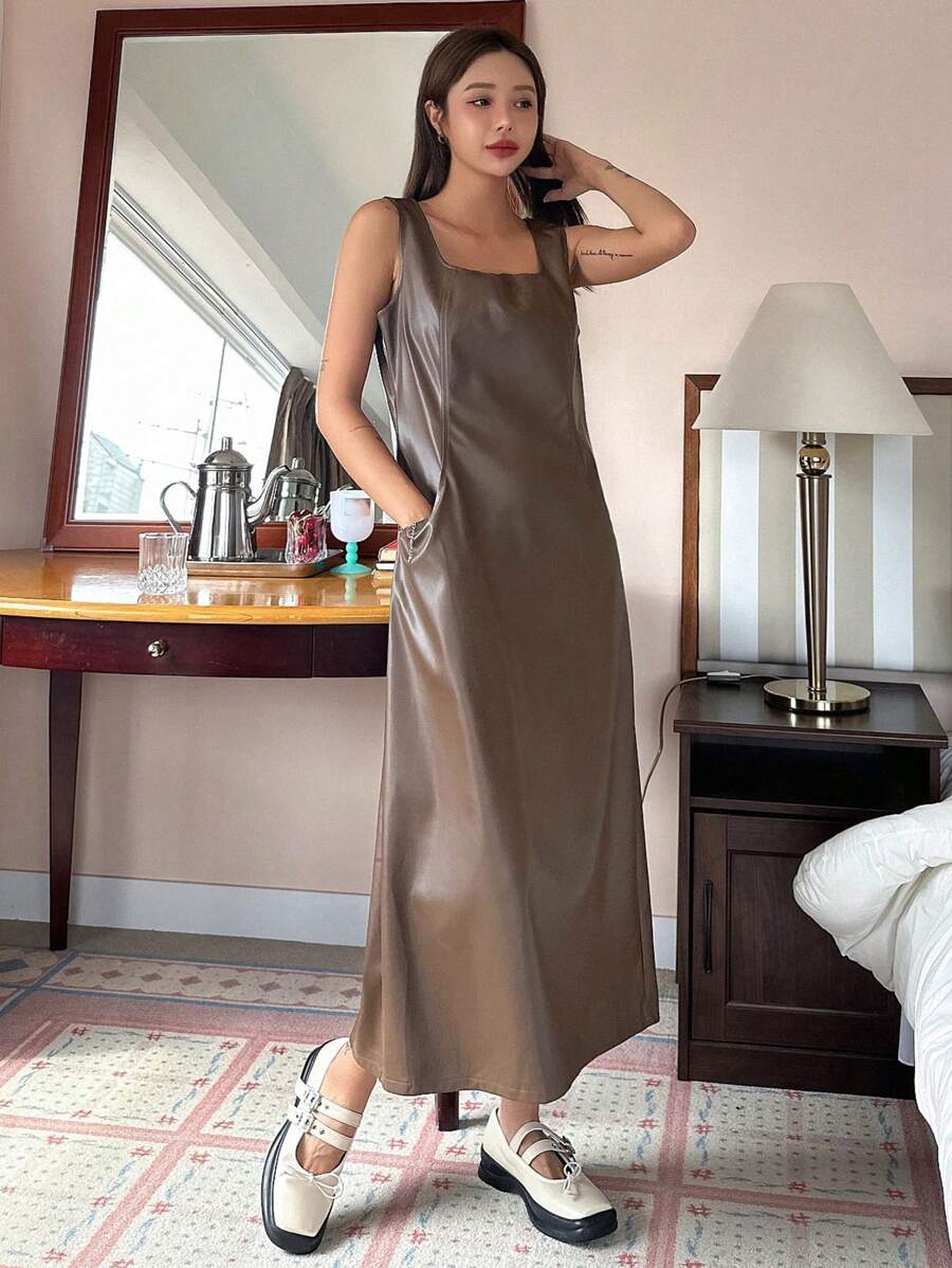 DAZY 女士无袖纯色连衣裙，简约休闲 - 棕色 - 查看 1