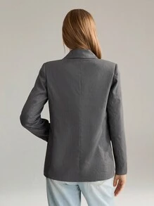 SHEIN Unity Blazer Wanita Longgar dengan Kerah Lapel, Kancing Ganda, Saku Lipat, dan Bantalan Bahu untuk Musim Gugur. - Grey - View 2