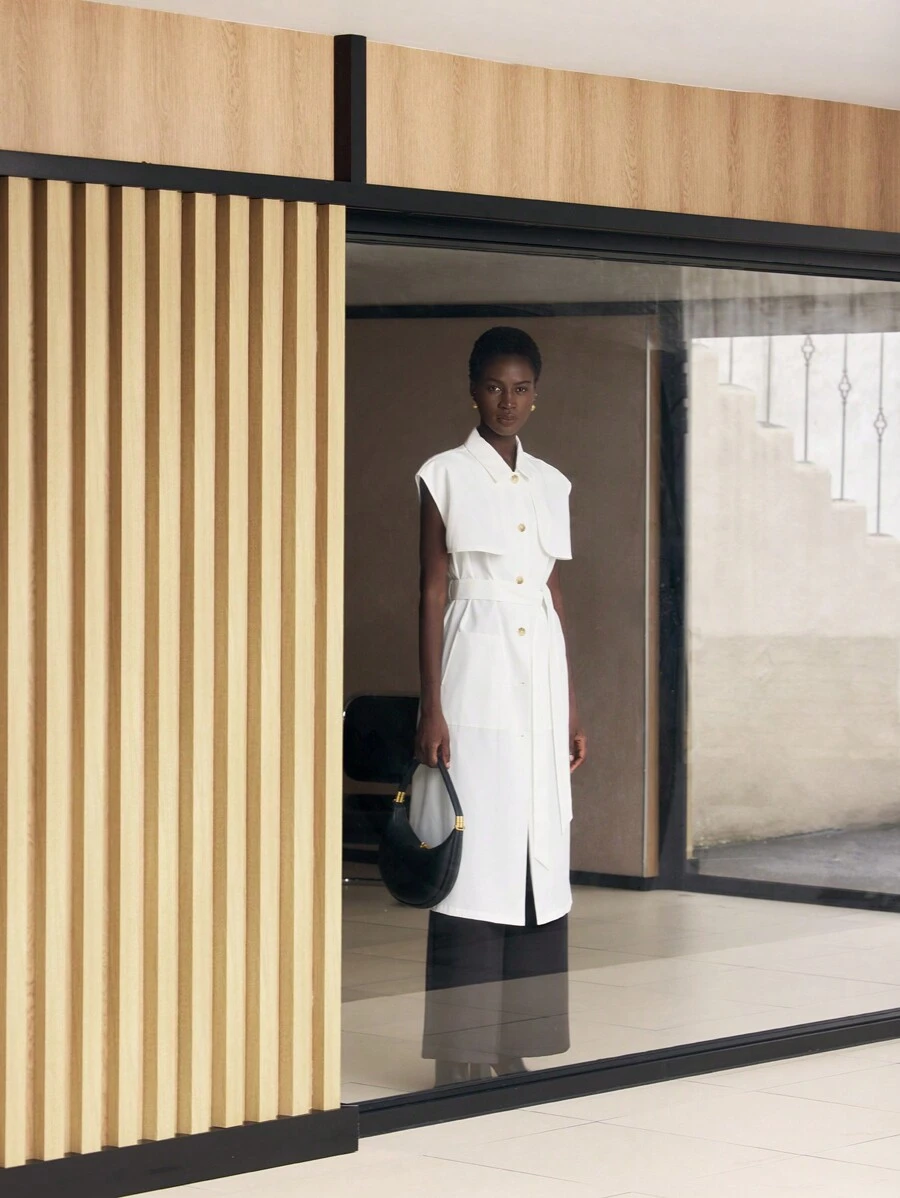 BizChic 白色宽肩带腰带单排扣宽松夏季风衣商务休闲女装 - 白色 - 查看 1