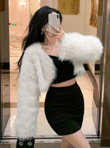 DAZY Chaqueta corta elegante y cálida de lana polar para mujer, para invierno y vacaciones de Navidad