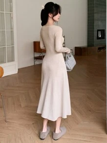 DAZY 女式纯色圆领长袖修身针织毛衣连衣裙，秋冬 - 杏色 - 查看 6