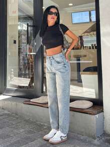 EURMUSE High Waist Pocket Detailed Elegant Mom Fit Jeans, Boyfriend Jeans - Medium Wash - View 6