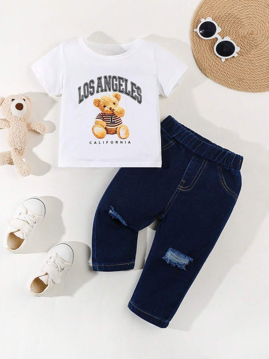 男婴休闲熊和字母印花短袖上衣搭配破洞牛仔裤套装，春夏 - 深色水洗藍 - 查看 1