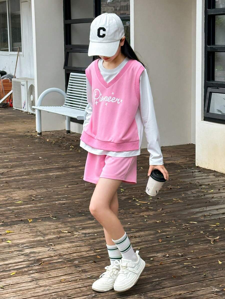 SHEIN Conjunto casual de estilo coreano color rosa para niñas preadolescentes, incluye camiseta sin mangas y pantalones cortos - Rosa - Ver 1