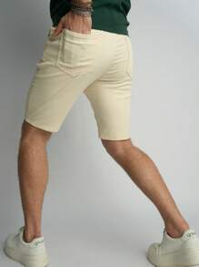 Manfinity Homme Quần short denim dáng ôm màu trơn thường ngày cỡ lớn cho nam, quần đùi, mùa hè - Màu be - Xem 2