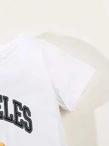 男婴休闲熊和字母印花短袖上衣搭配破洞牛仔裤套装，春夏 - 深色水洗藍 - 查看 4