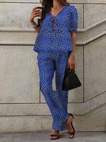 Chiquease 女士休闲波尔卡圆点泡泡袖衬衫和裤子两件套，夏季 - 藍白色 - 查看 4
