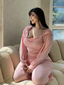 Flirla Plus Size Áo cổ lọ màu trơn không tay kèm áo khoác và quần có mũ trùm đầu - Hồng - Xem 8