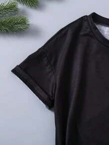 SHEIN Camiseta clásica y versátil para niñas, con estampados de flores, cara sonriente y grafiti, de colores dulces, adecuada para salidas, compras, uso diario, escuela, fiestas, verano, en blanco y rosa rojo