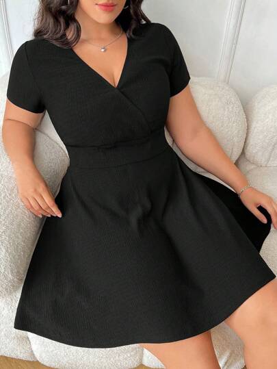 SHEIN EZwear 大码女式休闲黑色连衣裙，夏季