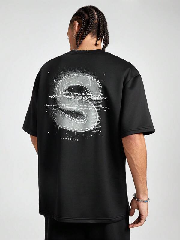 Manfinity VCAY Conjunto casual de camiseta gráfica de manga corta y cuello redondo con impresión de letras y pantalones cortos con bolsillo con cordón para hombre